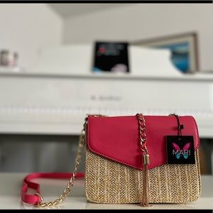 Crossbody pink